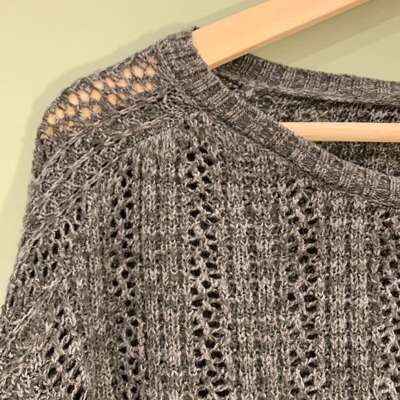 AÉROPOSTALE grey long sleeve - Picture 4 of 5